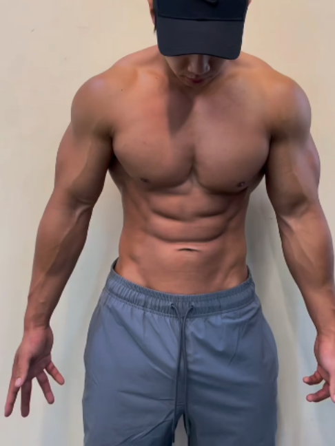 @Beautiful Muscle Male