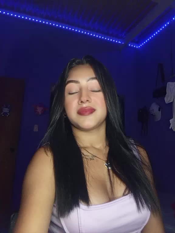 @🐢🍒𝓐𝓷𝓷𝓮𝓵𝔂𝓼🐢🍒
