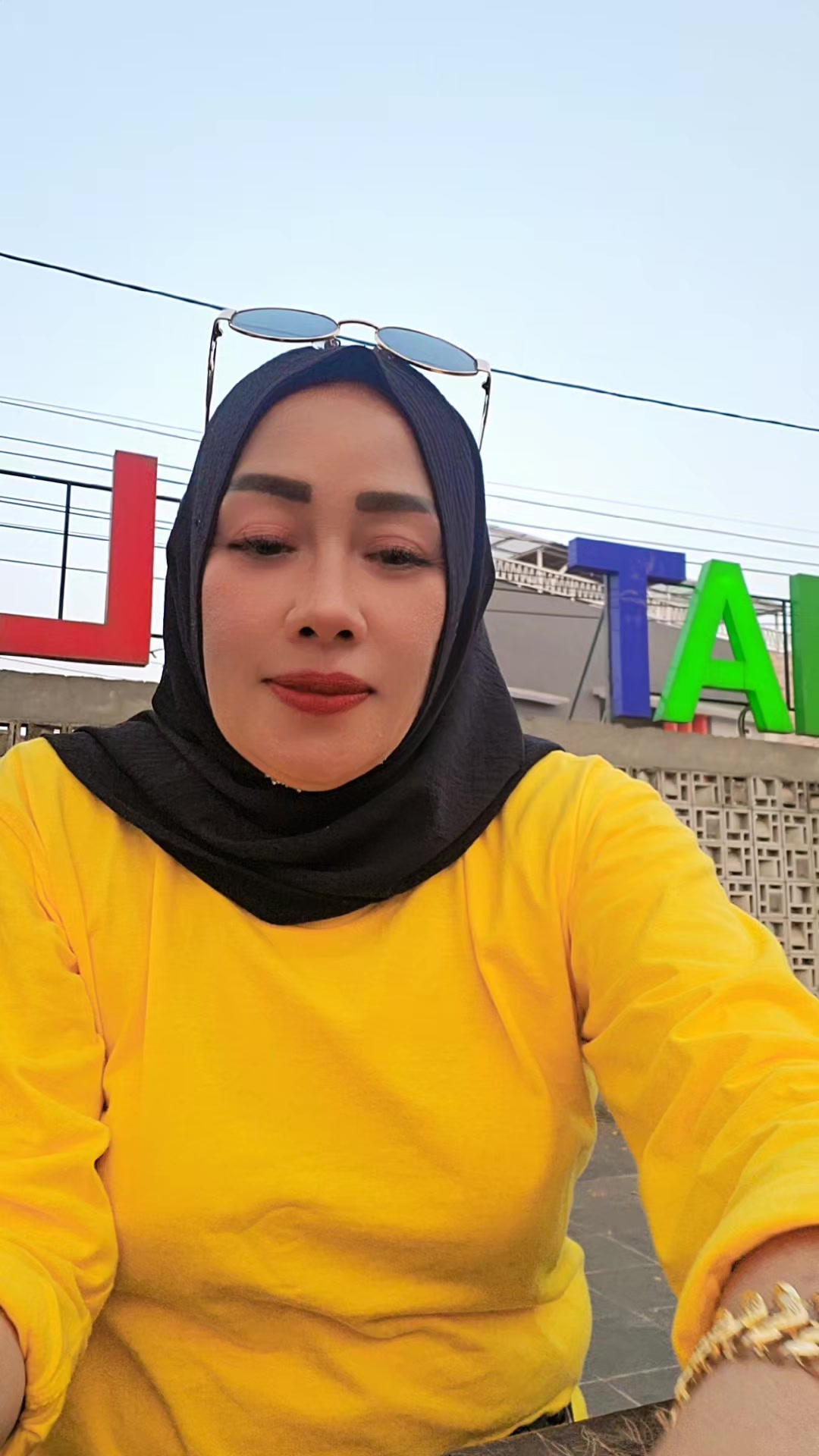 @Hj Rusnah