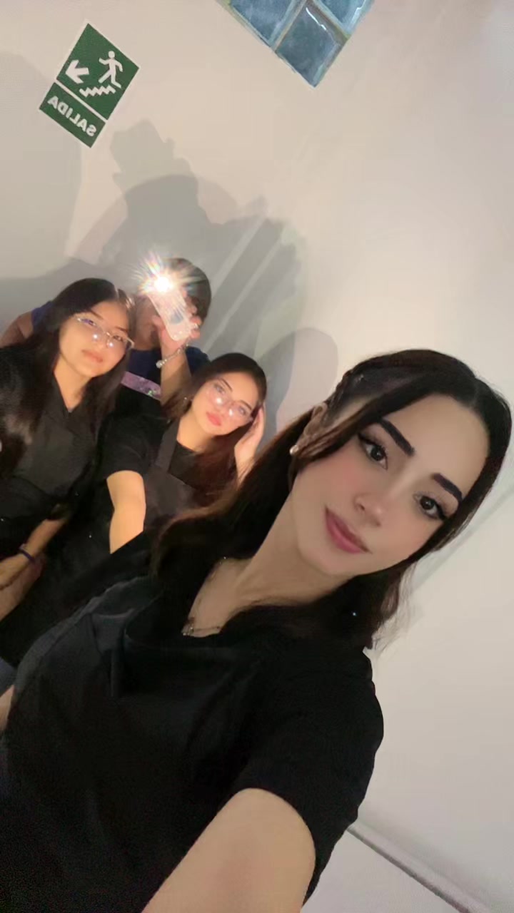 @Futura Esposa de Paul Colonia✨