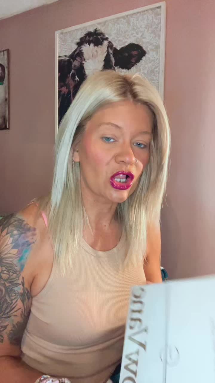 @Dorothy Renee