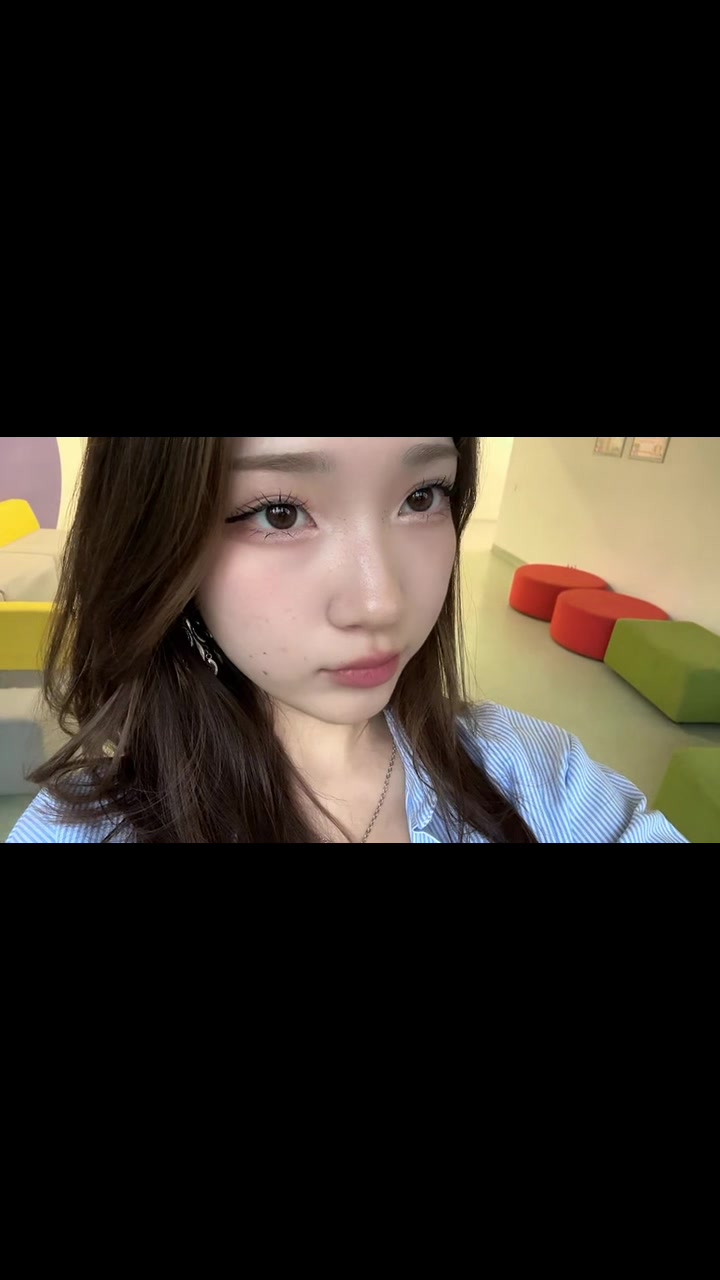 @Жанèка