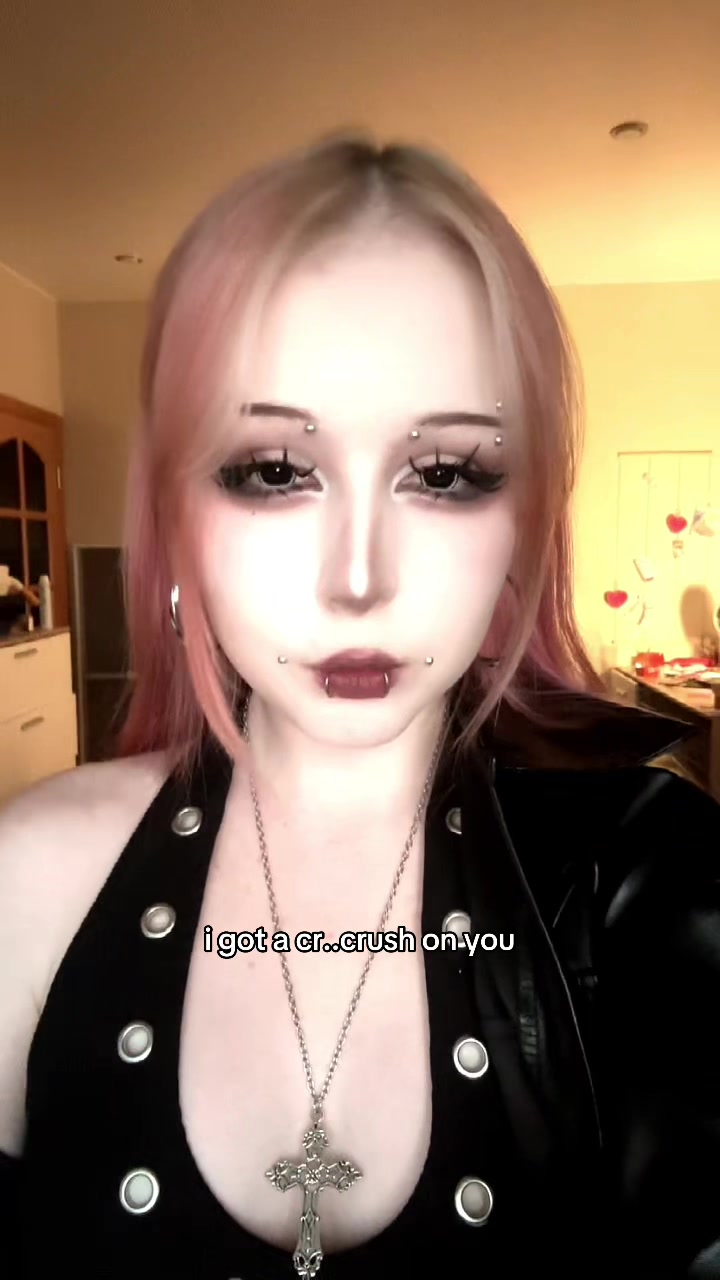 @???