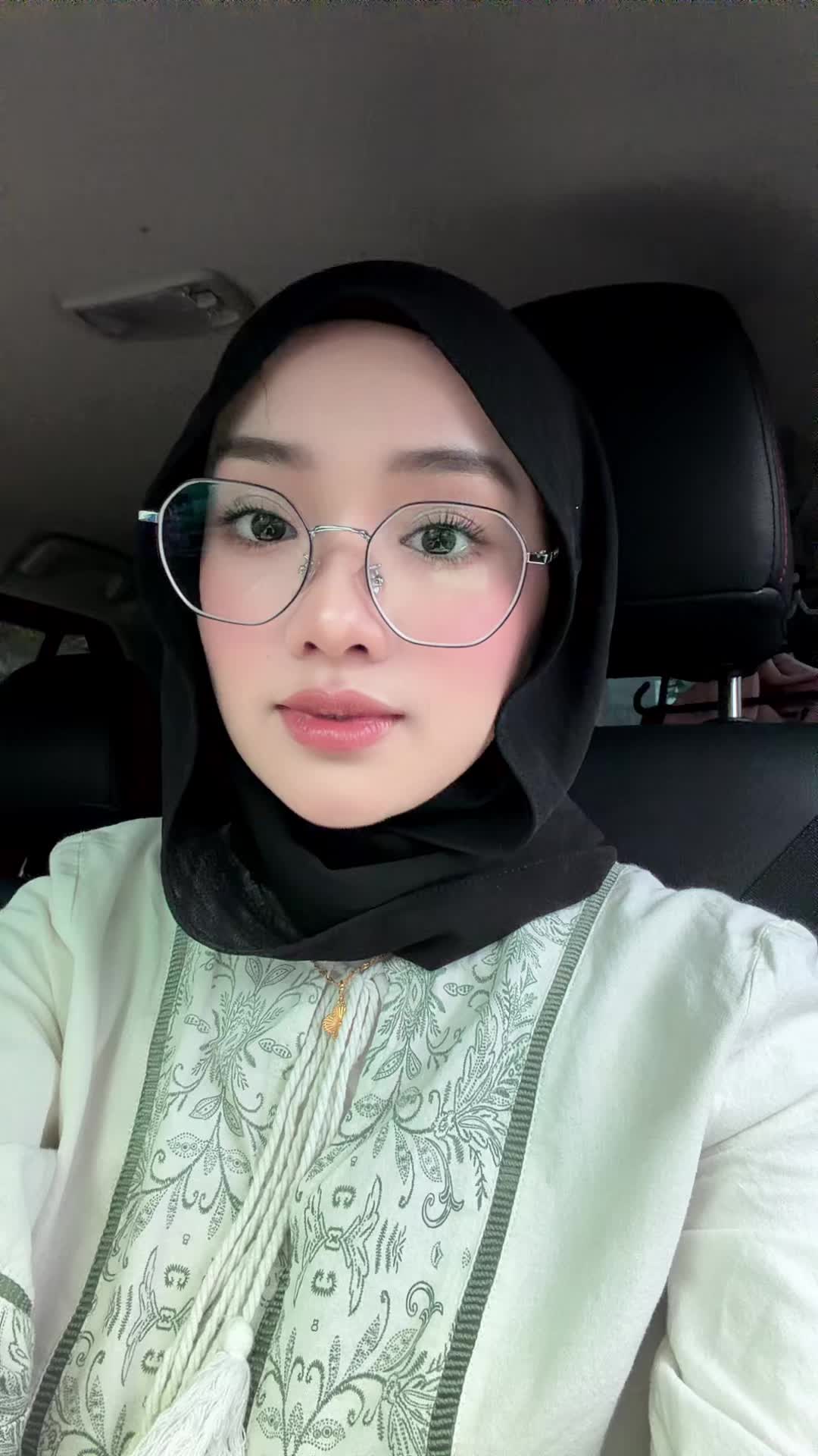@afeesyaa