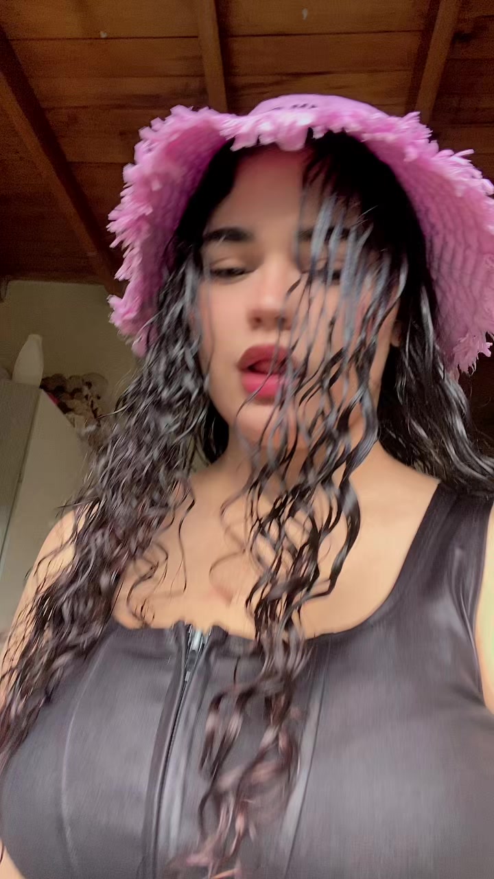 @Ari444