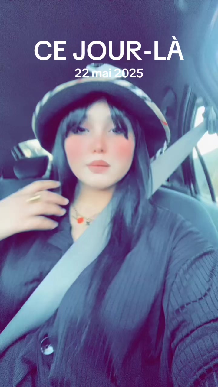@BøuChra Japoniyæ🦢❤️