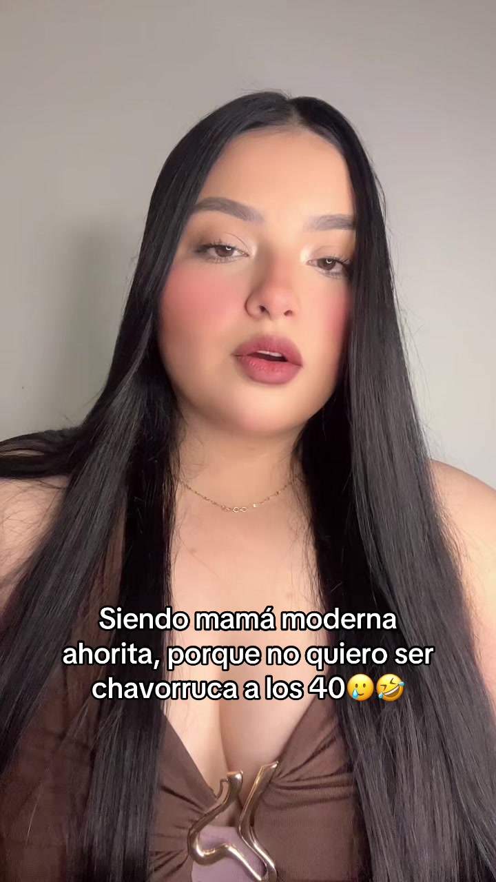 @️Adriana Danzos