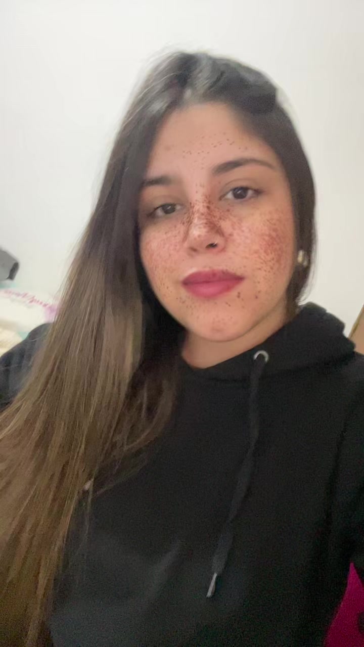@Valentina&bull;