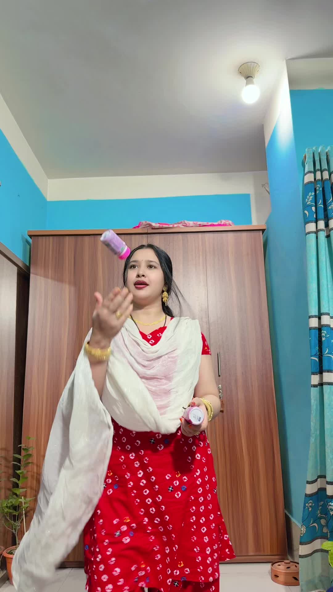 @নূপুর খন্দকার বিউটি পার্লার ✅