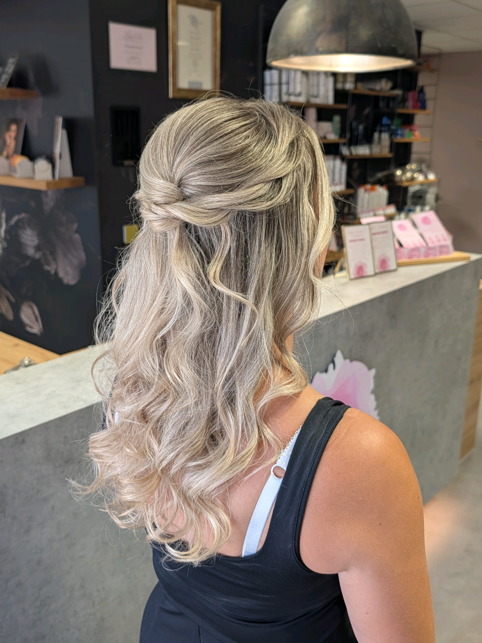 @Frisörsalon Carina