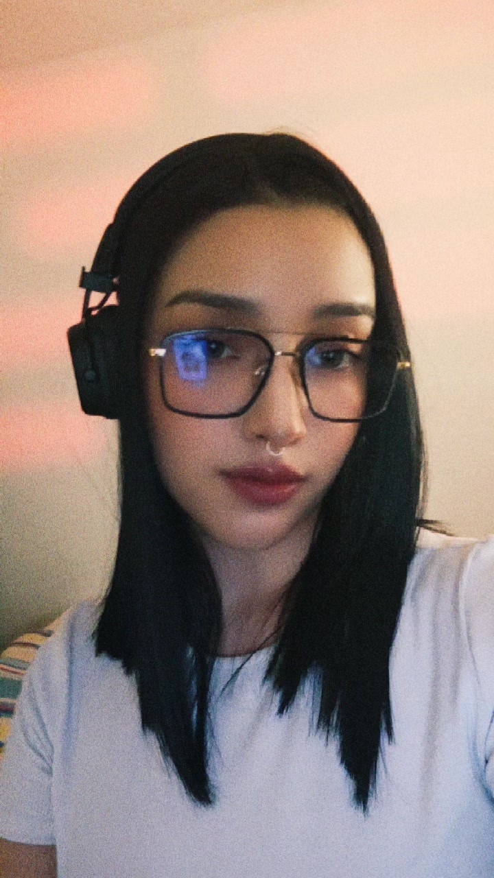 @Jey🖤