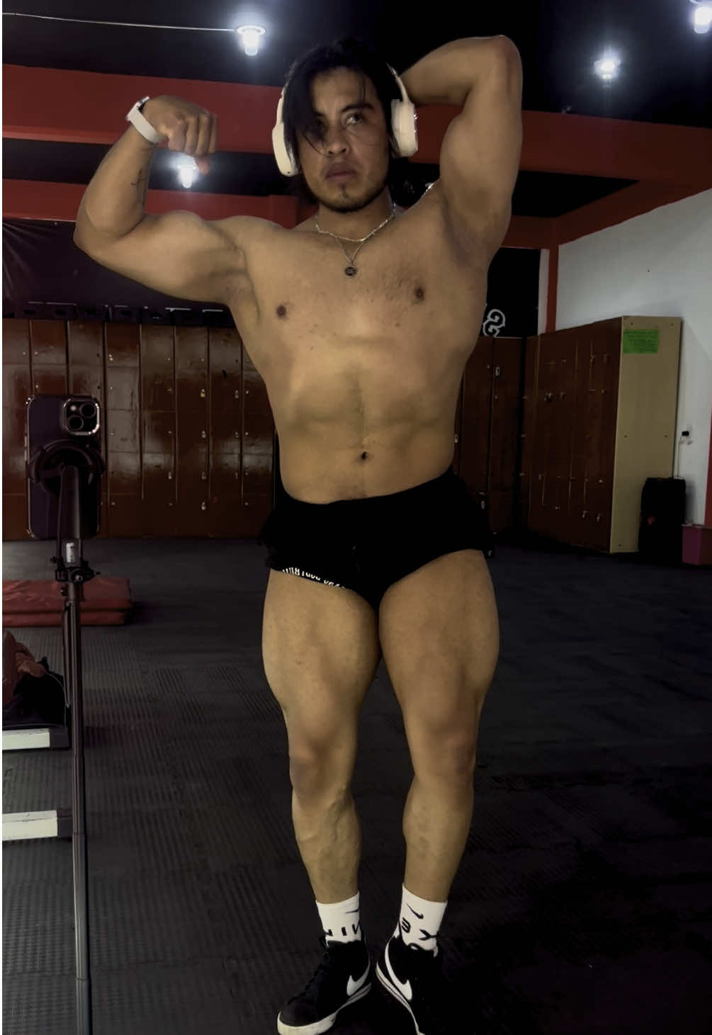 @Eliud Physique