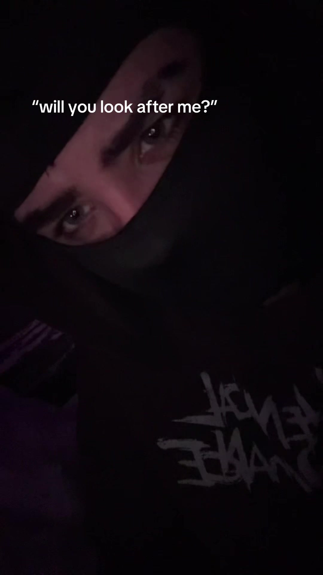 @🖤