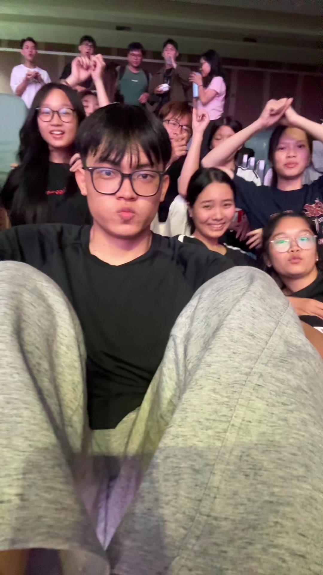 @TRi.BazC