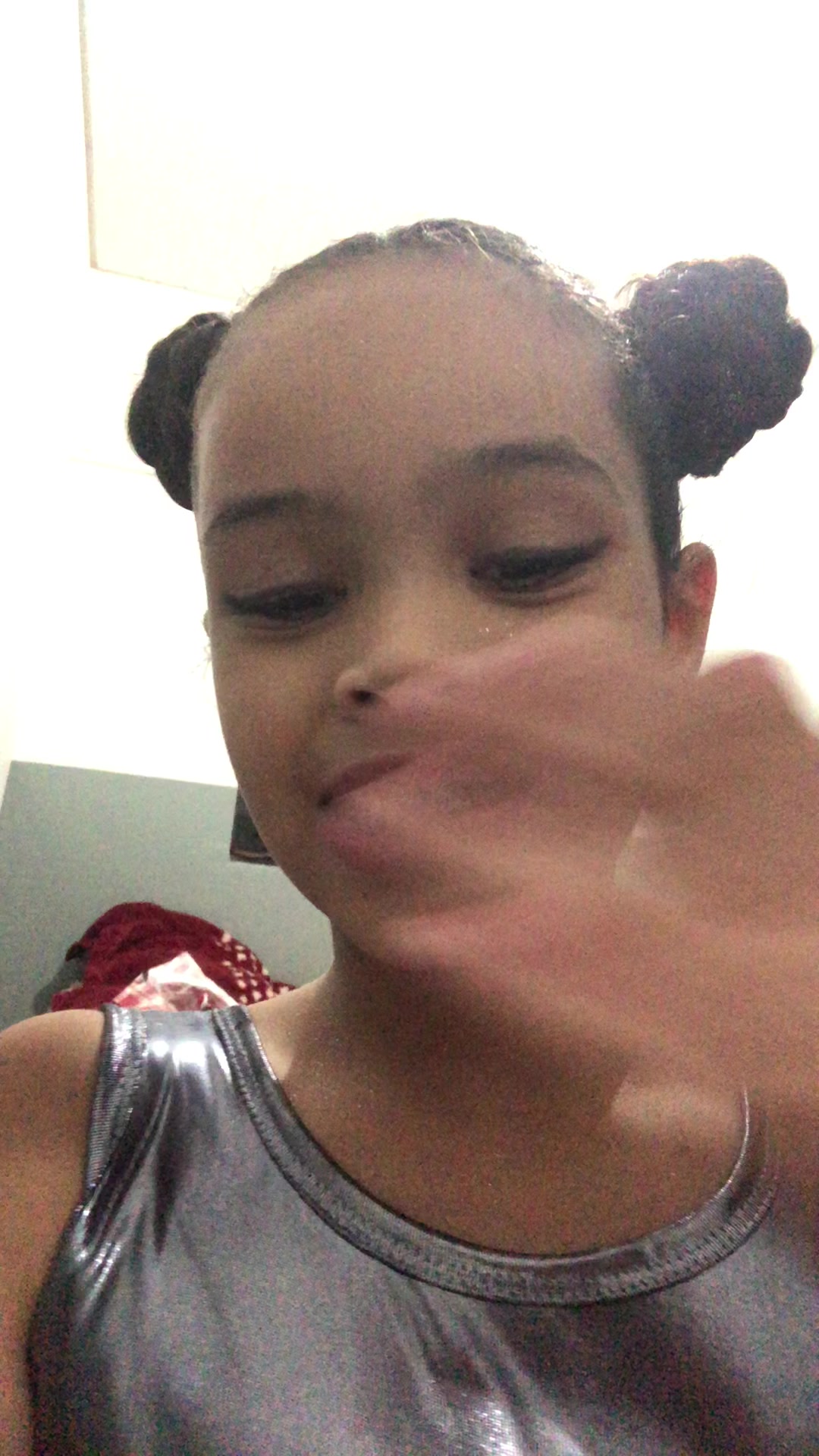 @Emilly Sc