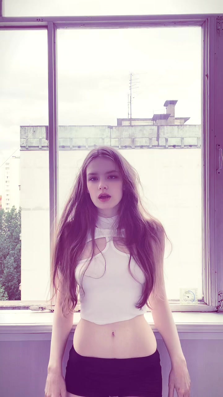 @юля