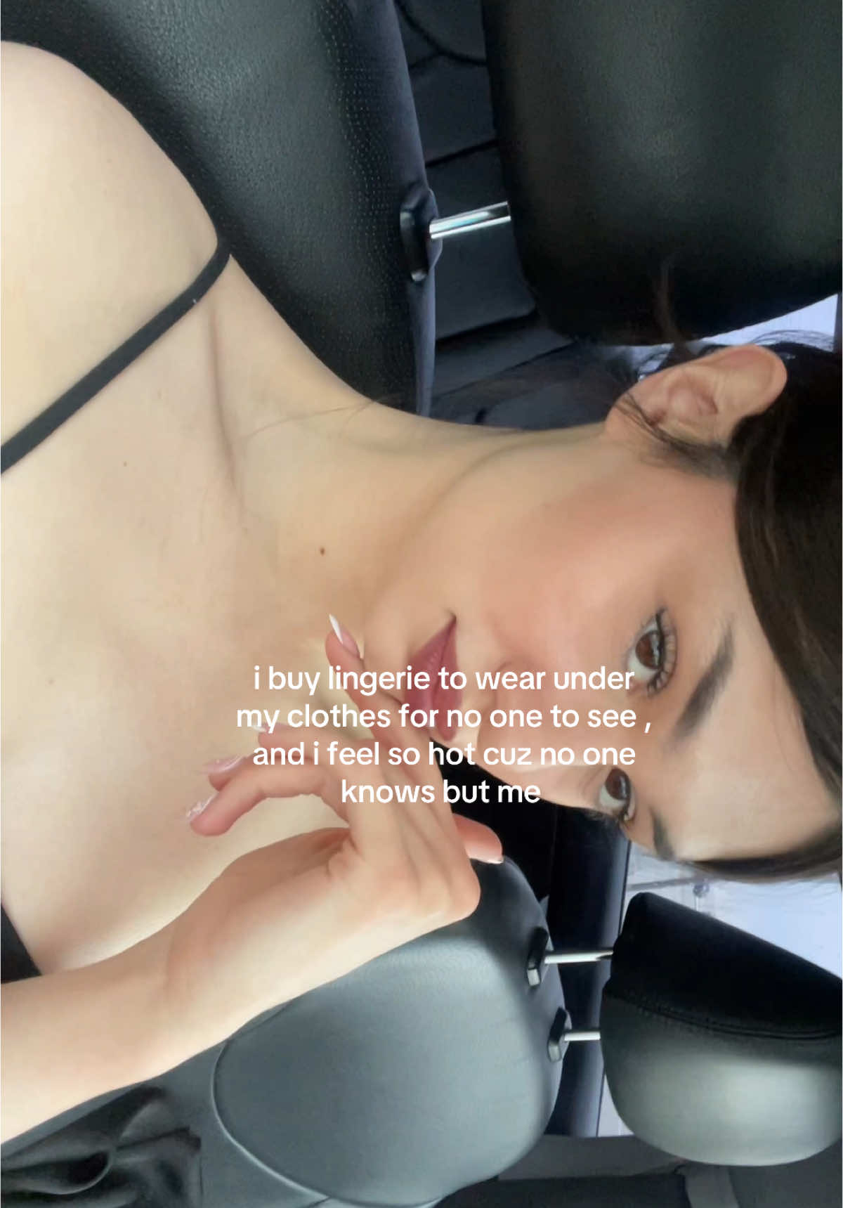 @karinatorii