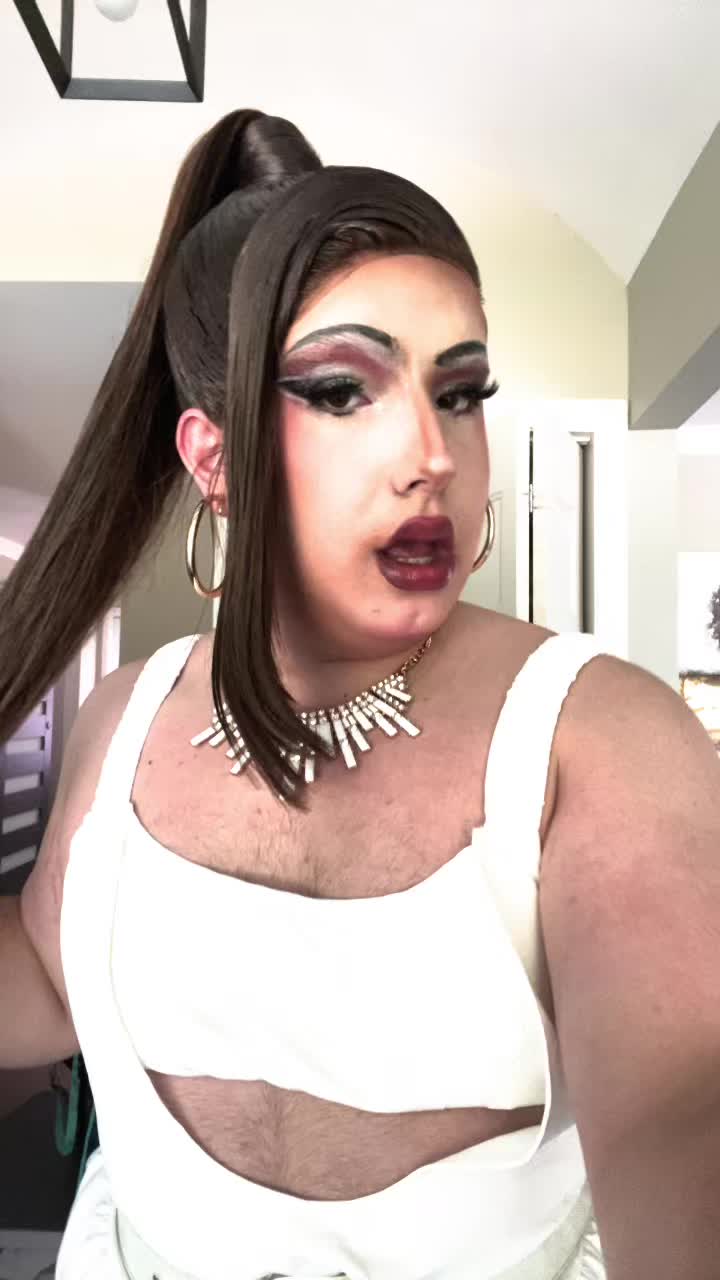 @Anastasia_the_drag