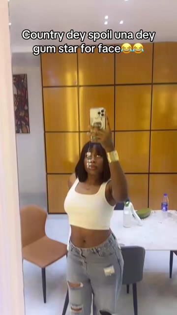 @missvivian29