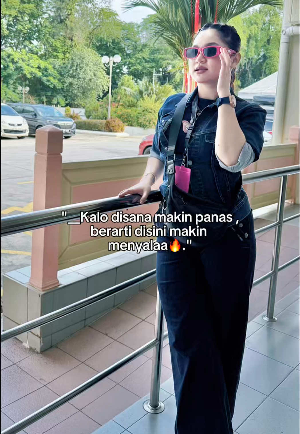 @Anje Yang Manis ๐ฆข๐ค..