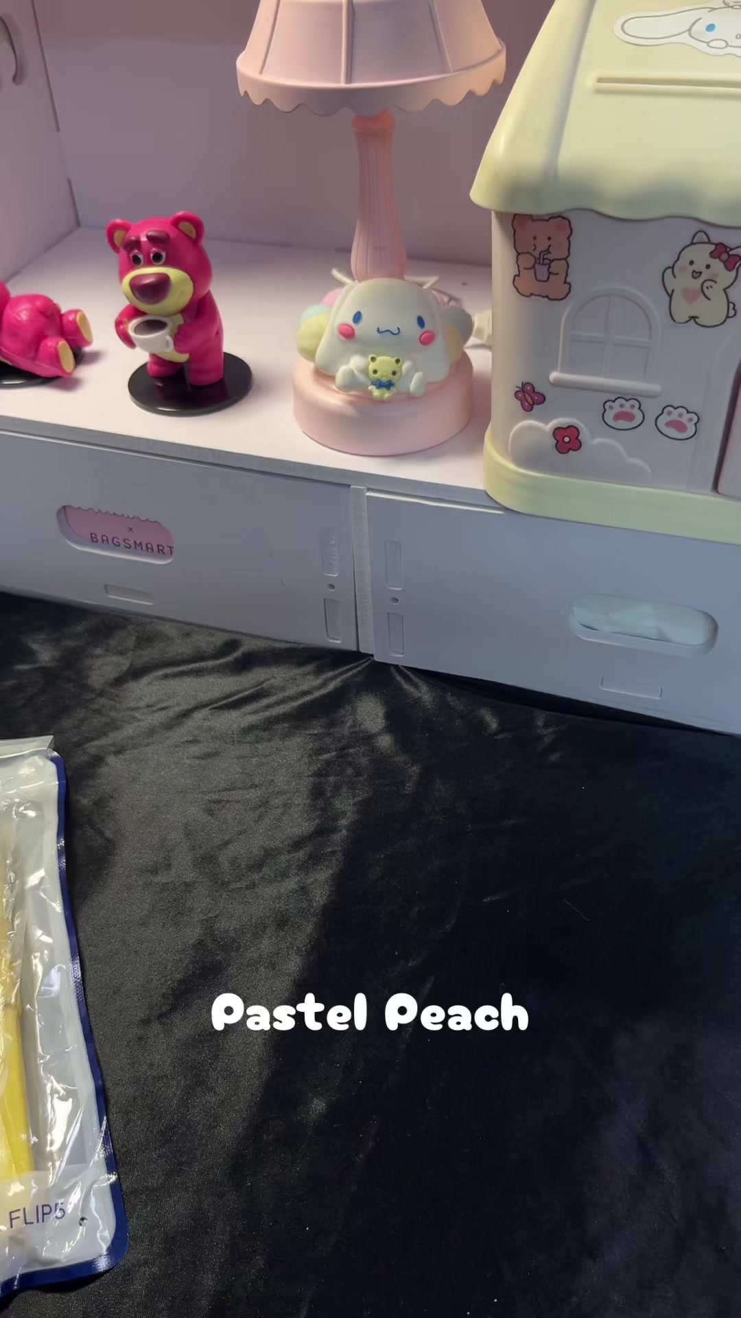 @Pastel Peach
