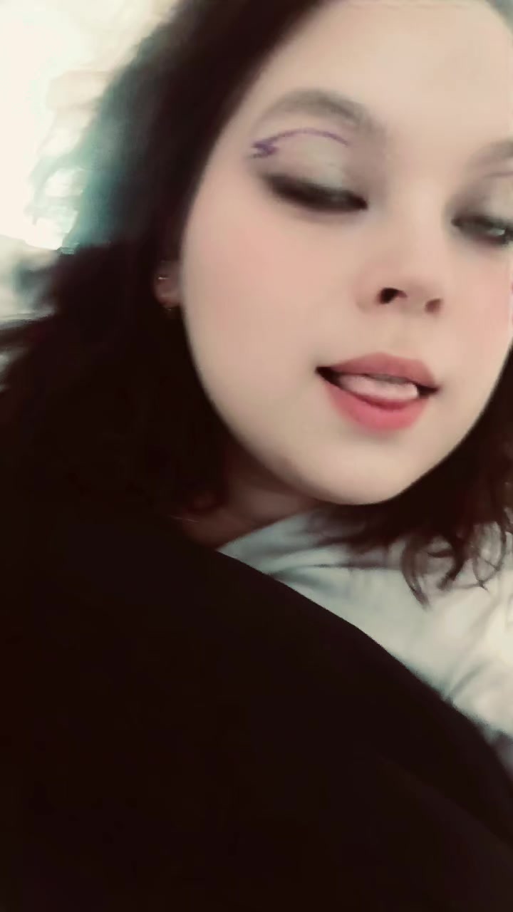 @Сахарок🙃