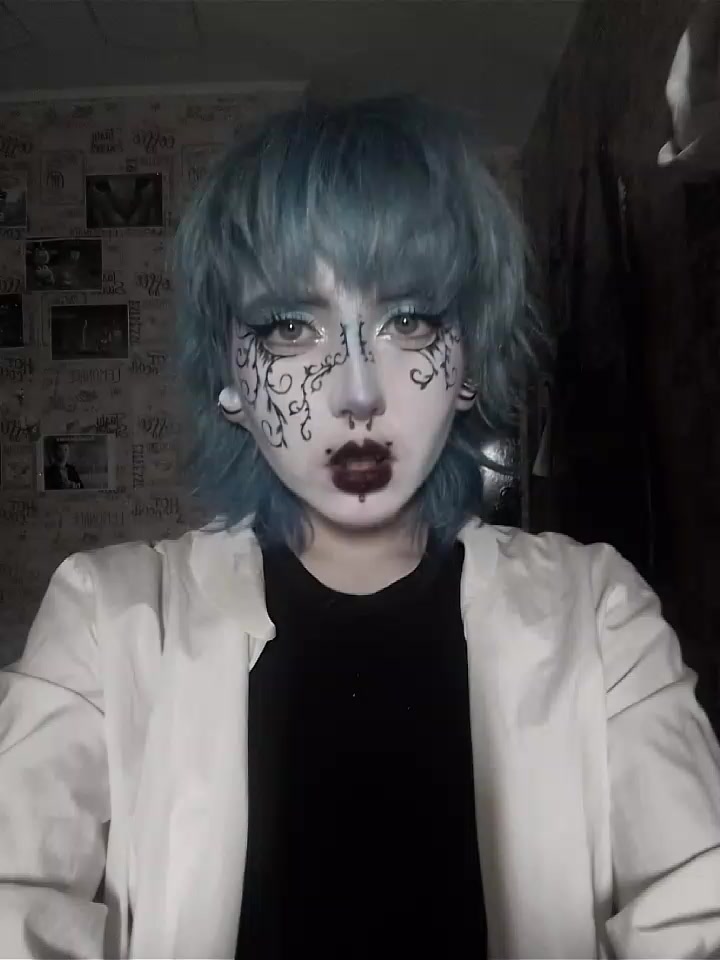 @𝐛𝐚𝐭🕸