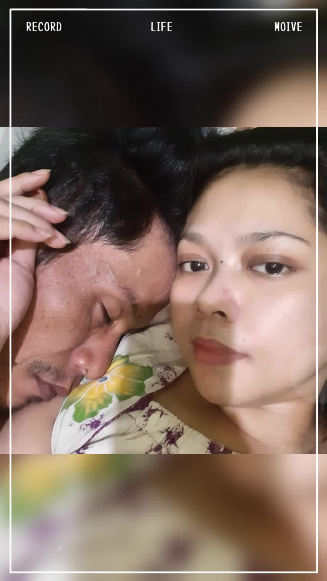 @Bunda R Bunda