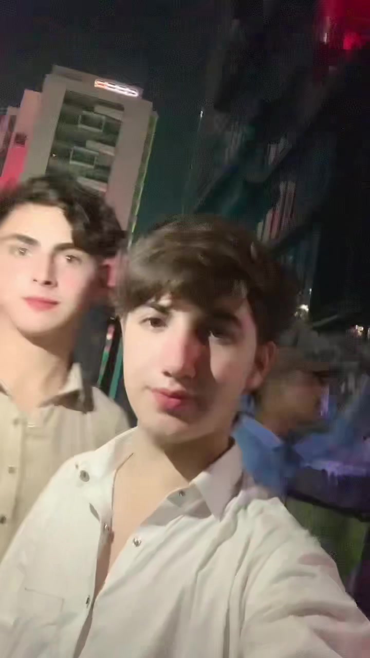 @༻𝑼𝑲.义💸