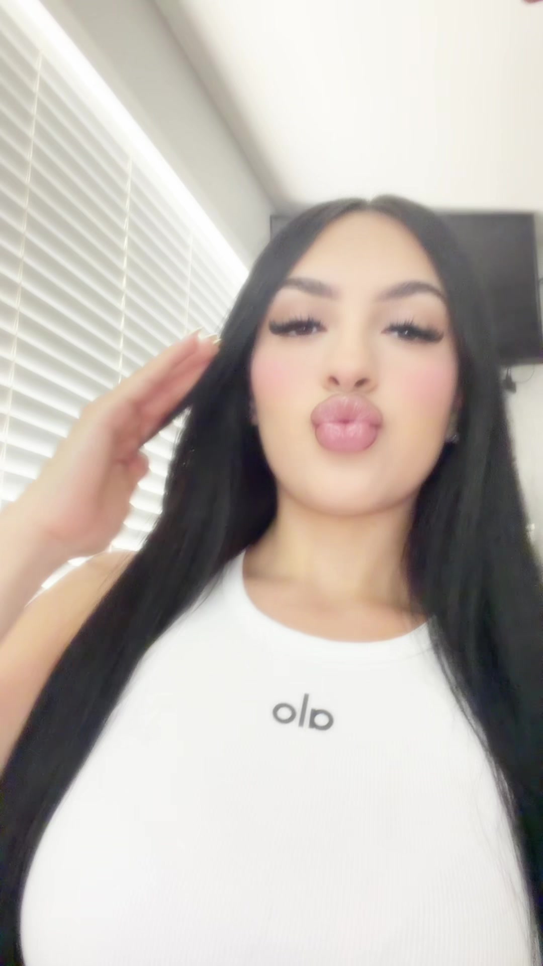 @Veronica🪬