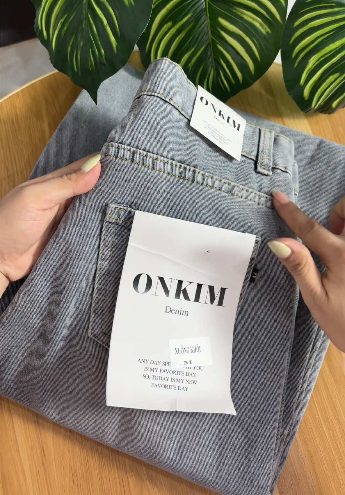 @Như &Yacute; Shop