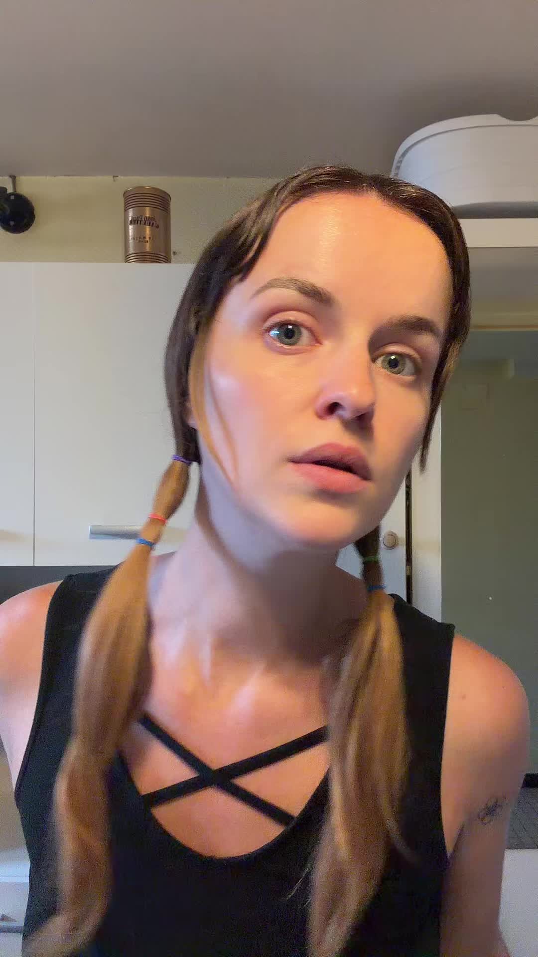 @laurrible