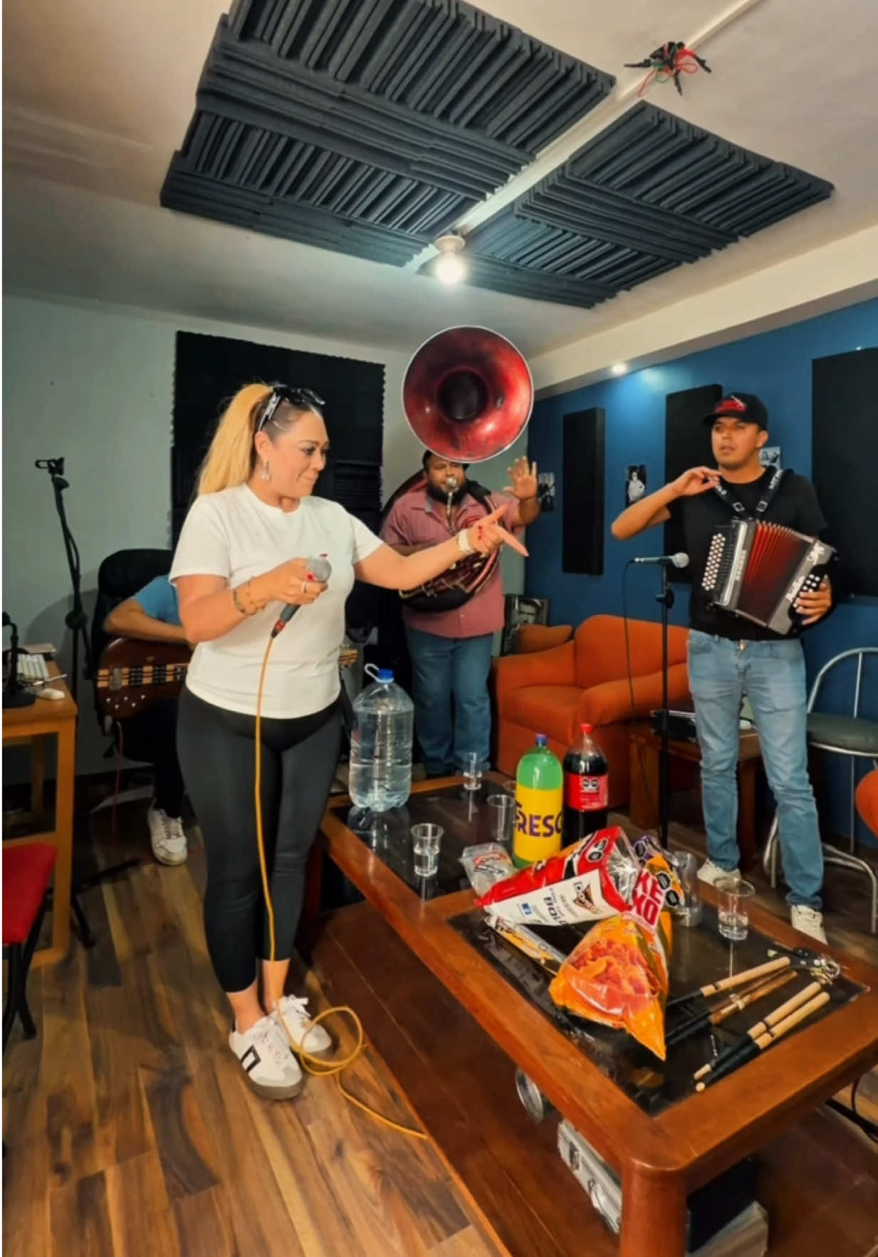 @Zitliali Núñez Oficial