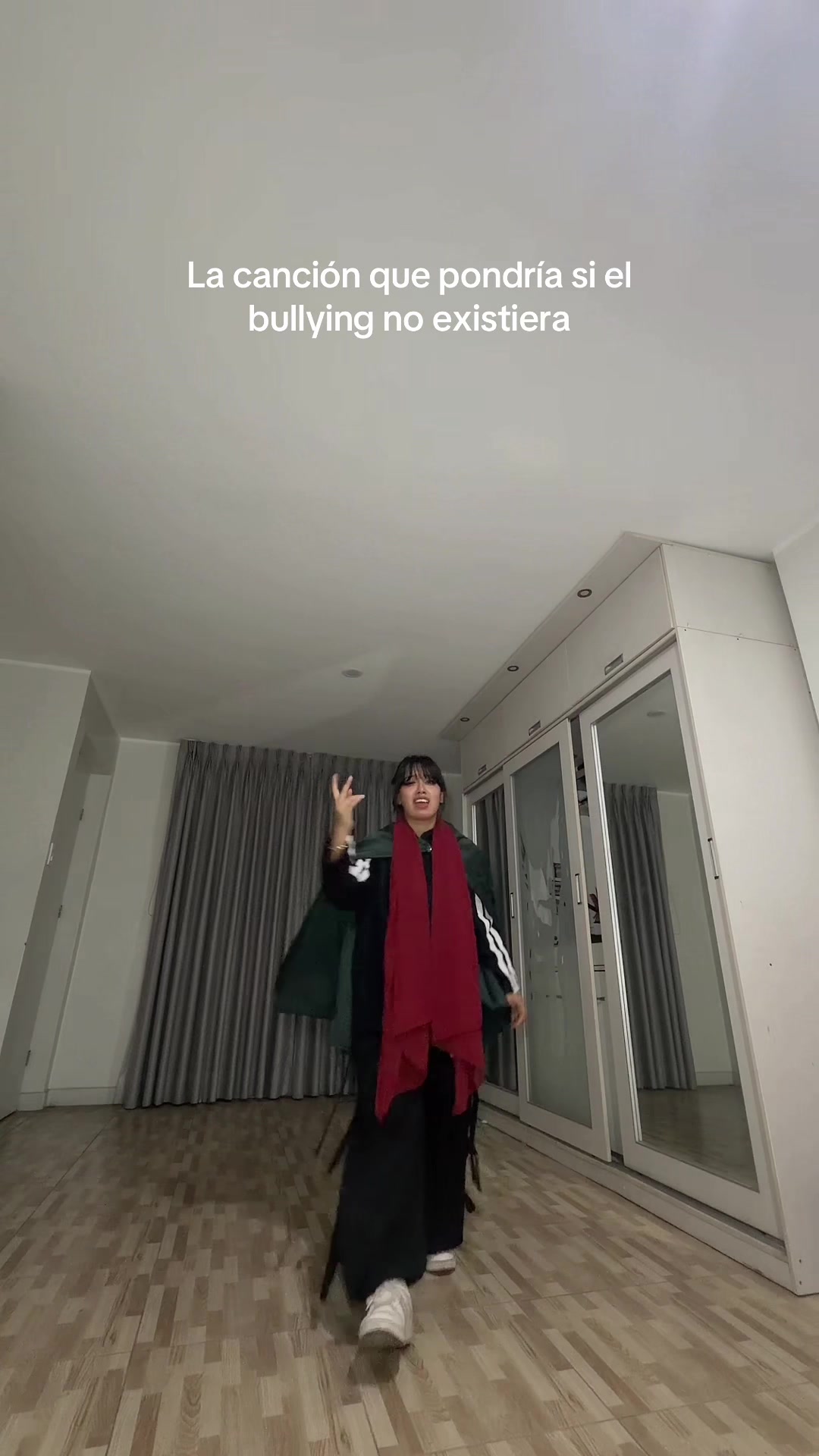 @Bella