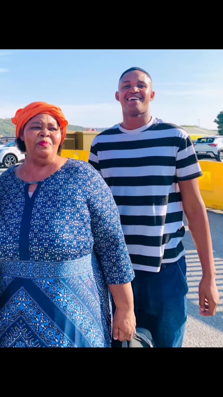 @MrSisonke