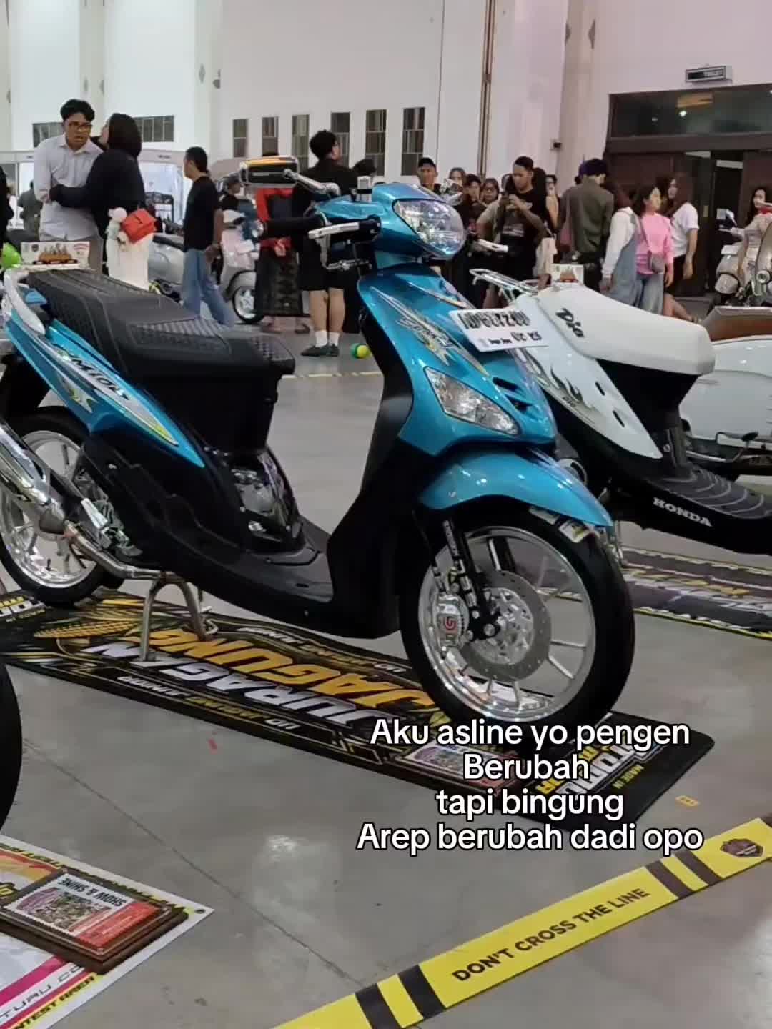 @warna idaman lain
