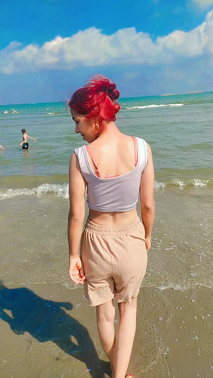 @Ayşeg&uuml;lmahmut