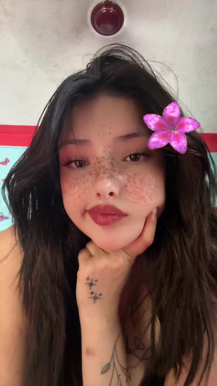 @Sassy 🦋✨