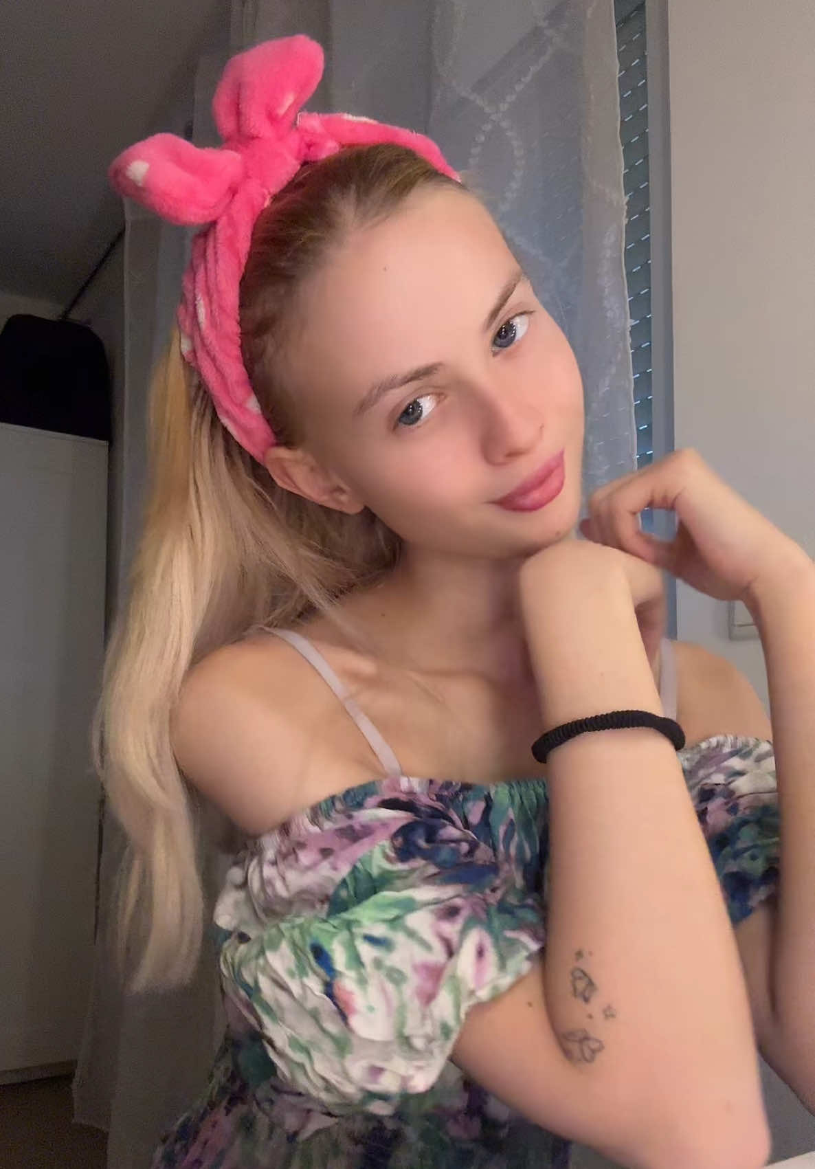 @karina