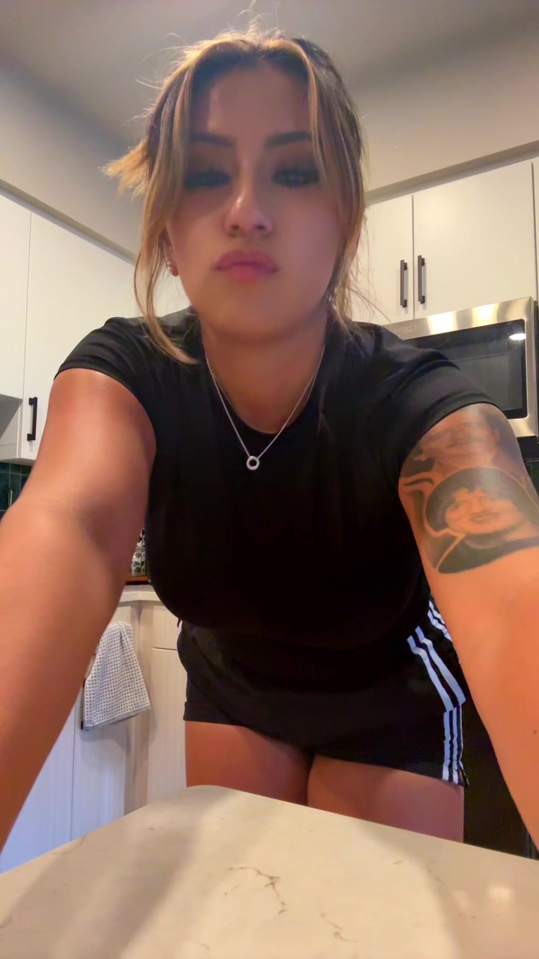 @elleeyezee11