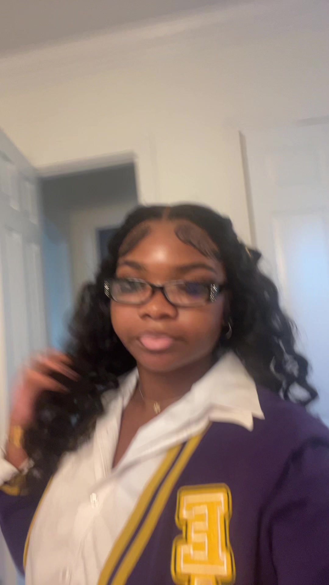 @lurkingglouu