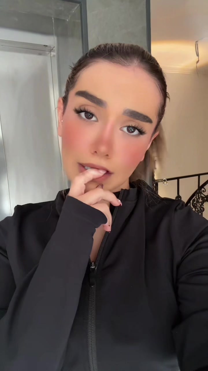 @mediiiiiiiia
