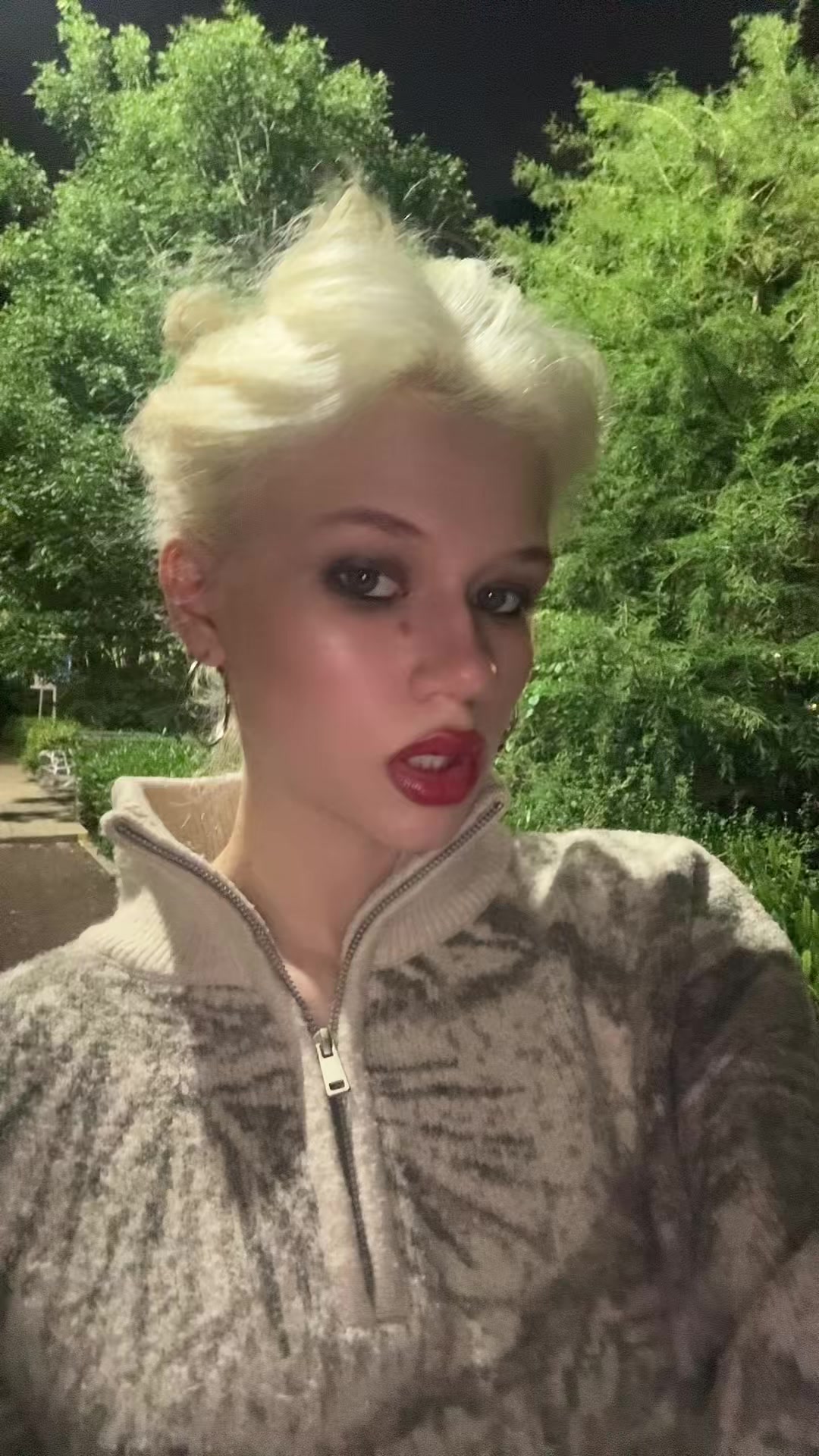 @model Tracy