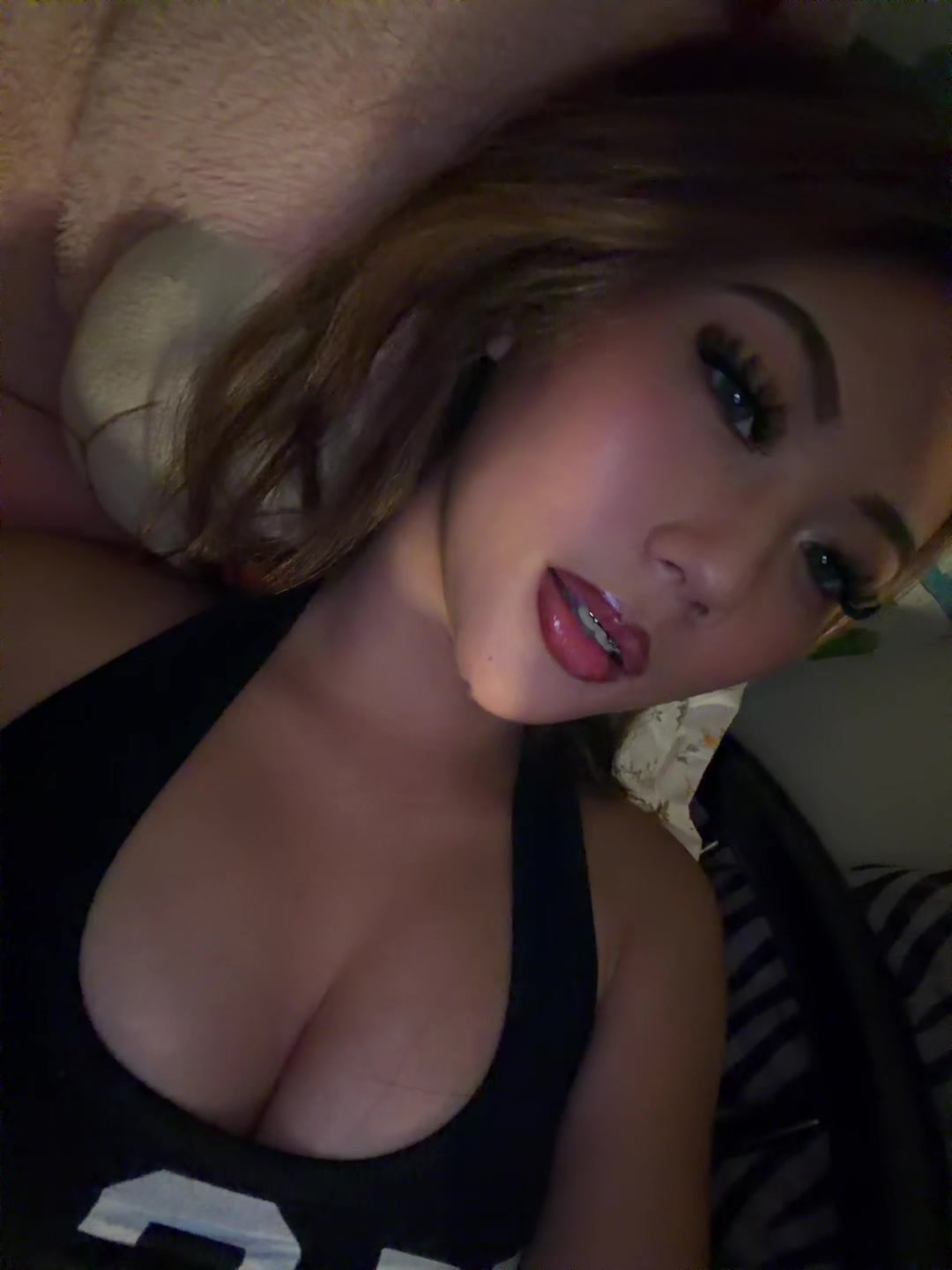 @Ella