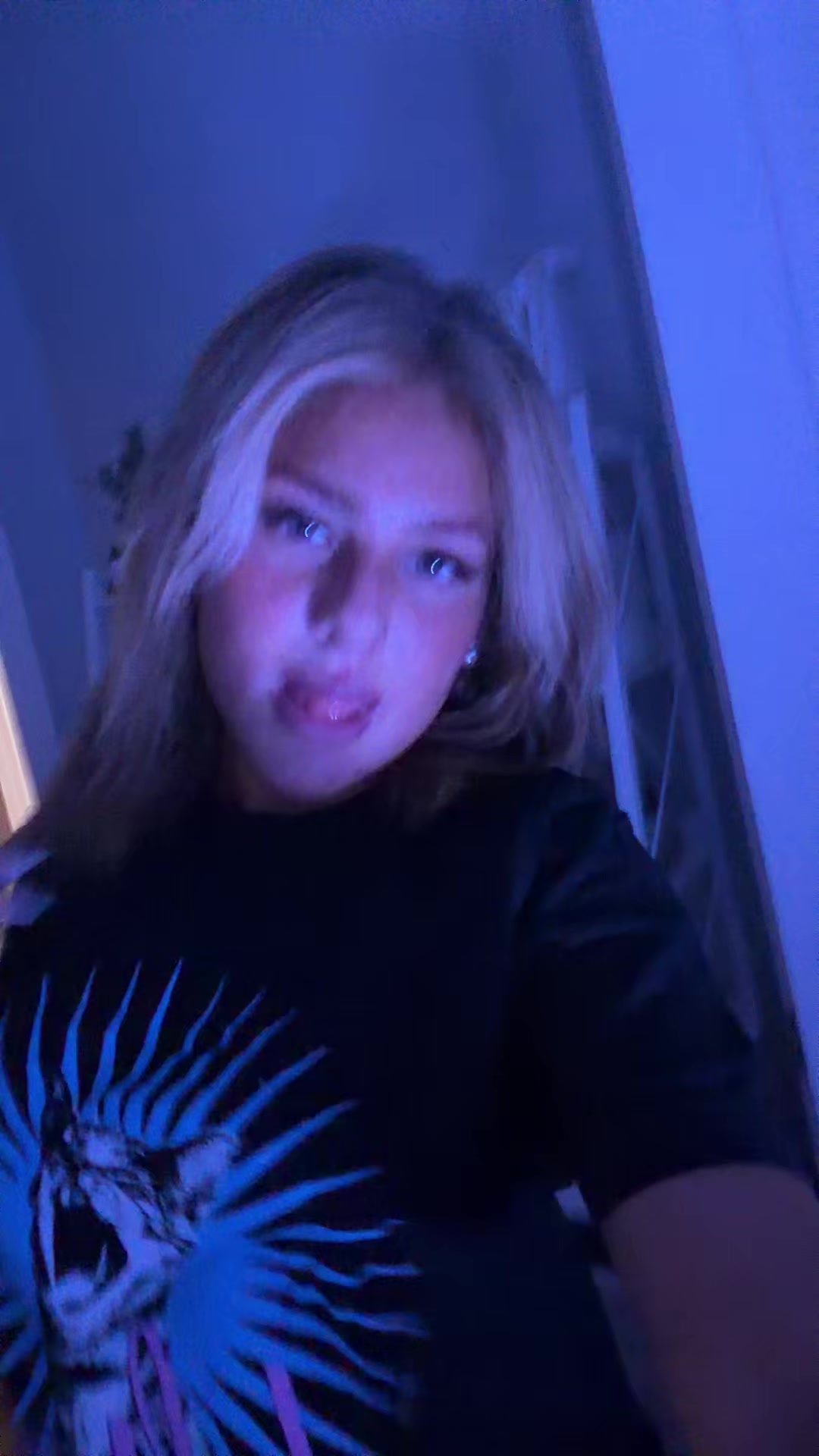 @👼