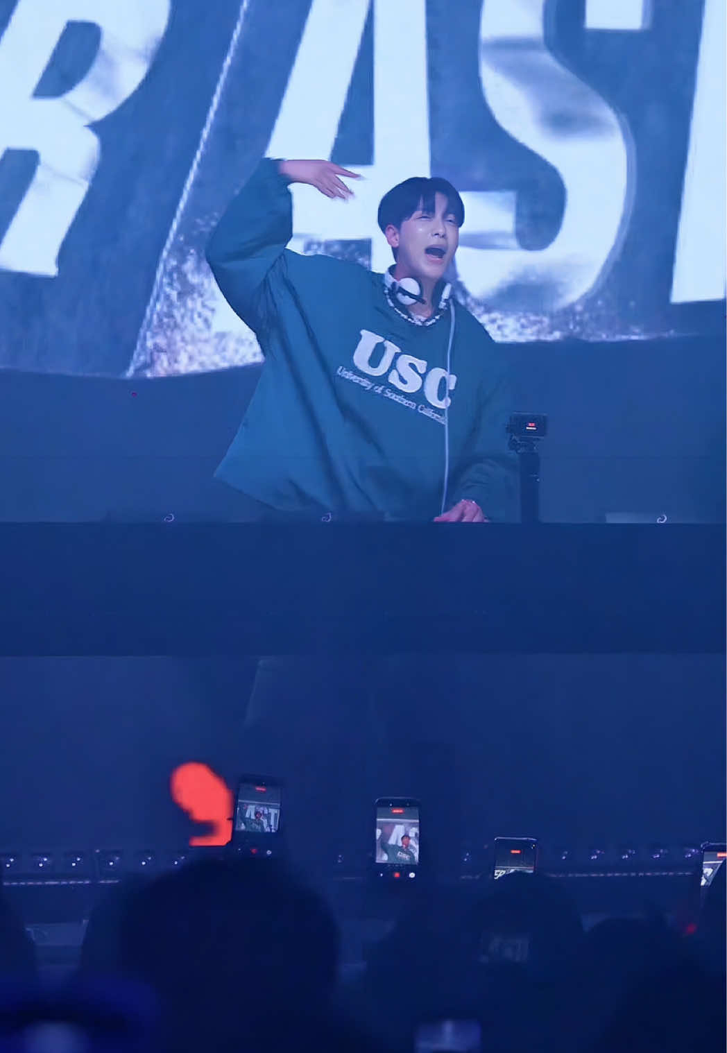 @아스터🎸ASTER🎖️アスター