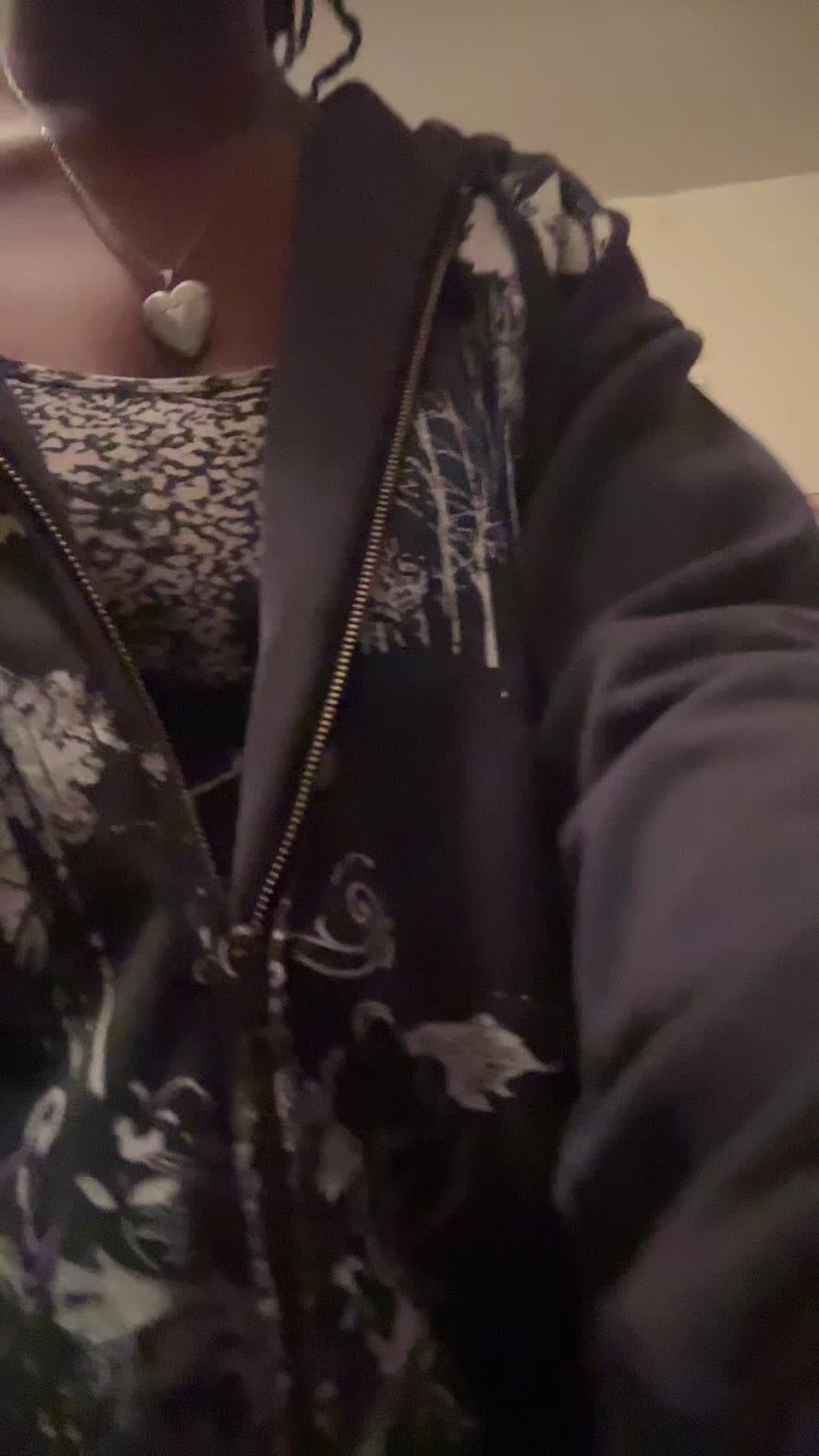 @Fauxgold_