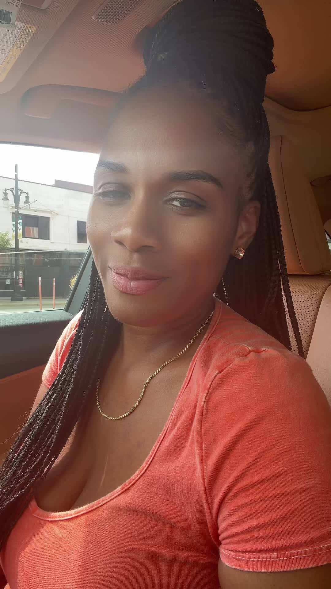 @Desire Carter| Entrepreneur