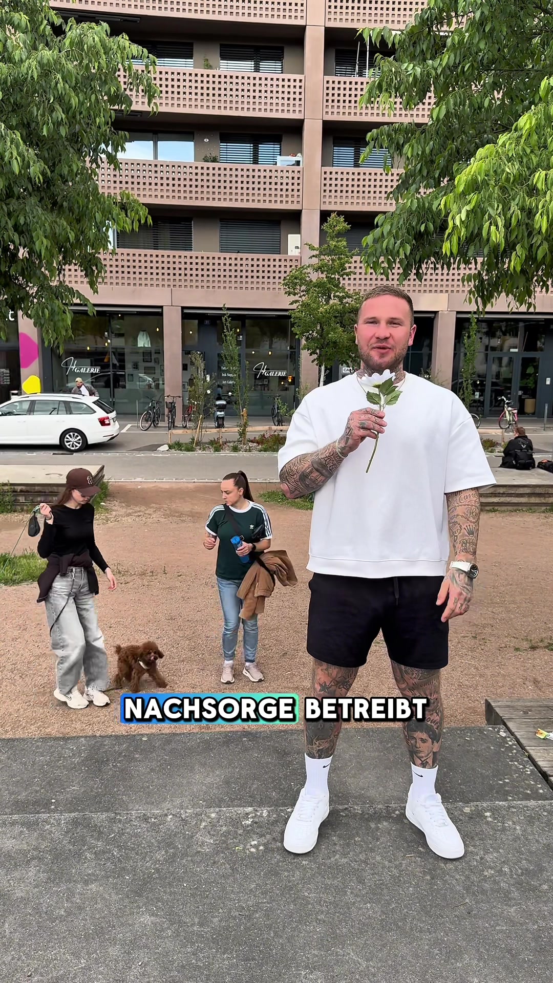 @Janosh Kowalski