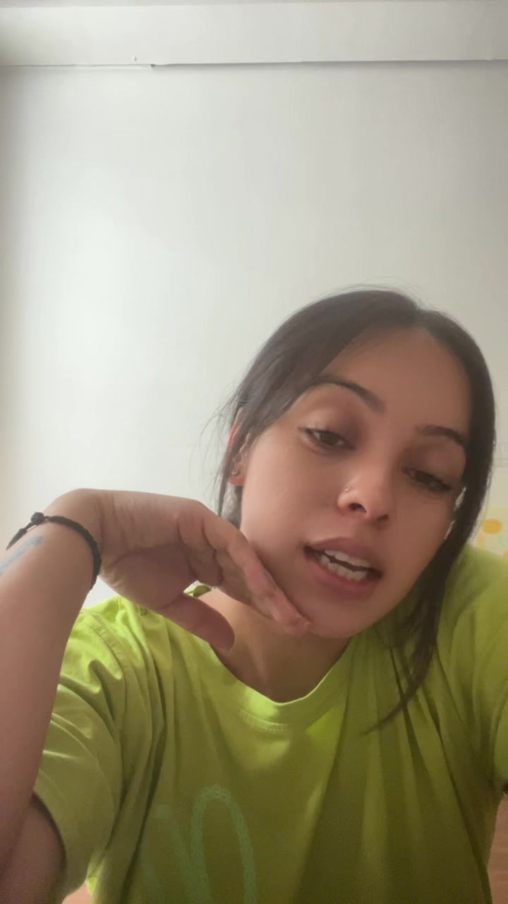 @Neha🦋